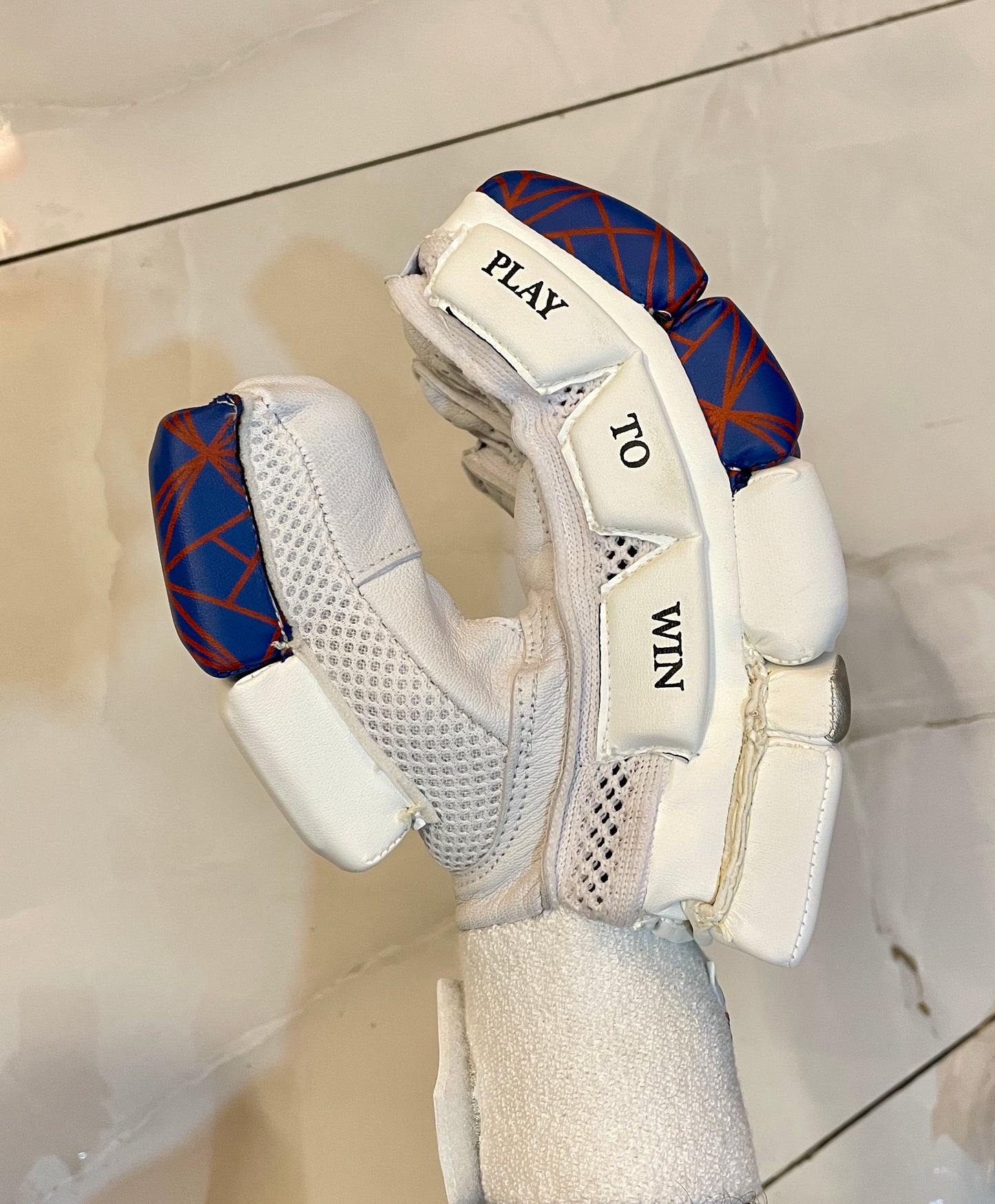 KNIGHT BATTING GLOVES WARRIOR EDITION