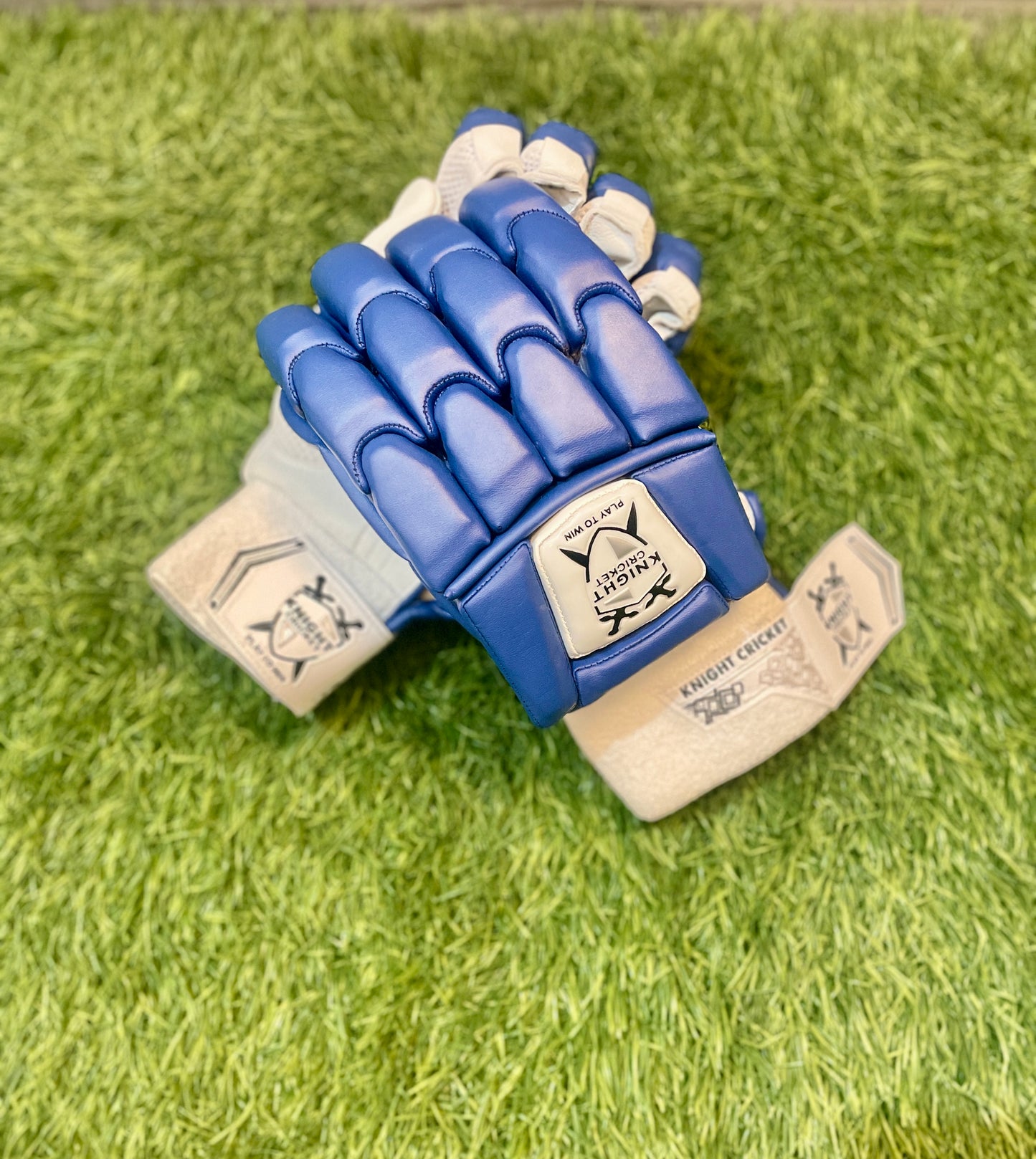Knight Cricket Batting Gloves (SPLIT FINGER)