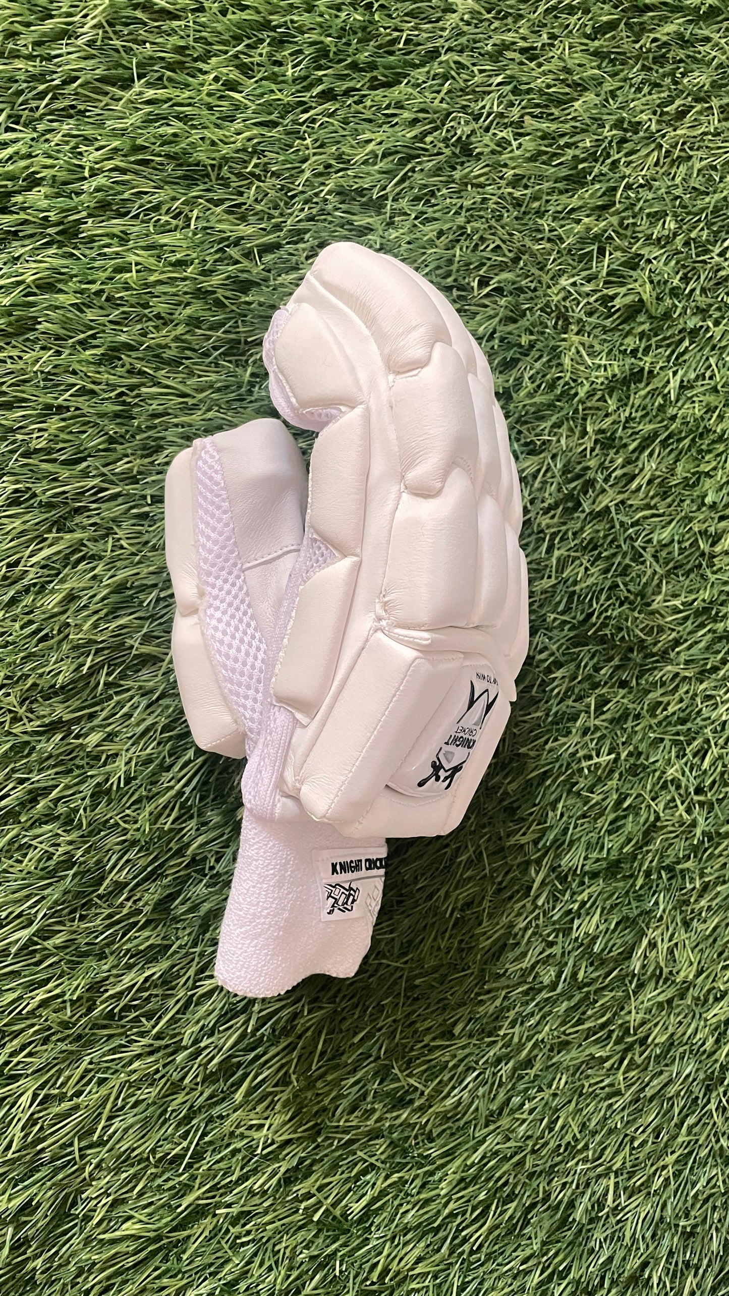 Knight Cricket Batting Gloves (SPLIT FINGER)